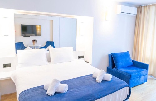 New Boulevard Hotel | GRAND PALACE TWINS TOWERS of BATUMI