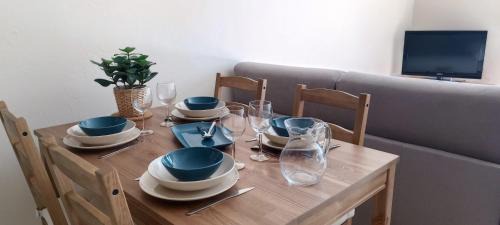 Barcelonnette Apartment | Grand Studio Tout Confort pour 3 personnes Linge en option