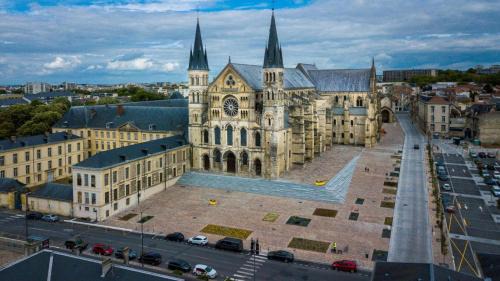 Barbatre Apartment | Grand T3 avec parking privé, centre & caves à champagne