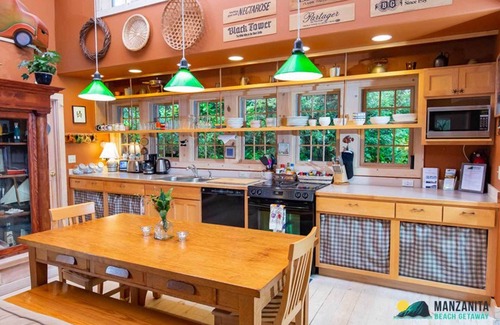 Manzanita House | Great Location, unique, close to town, hot tub, dog friendly!