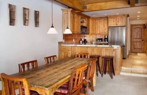 Aspen Hotel | Great Resort Aspen Core, Pool Table, Hot Tub!