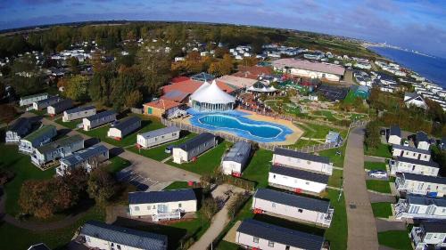 Hopton on Sea Other | Great Seaside 8 Berth Caravan At Haven Hopton-On-Sea In Norfolk Ref 80010T