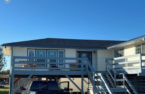 Chauvin House | Greatest Fishing in World! 4bd/2.5ba w/WIFI