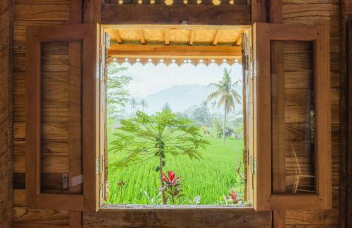 Sidemen House | Green vanilla kabin
