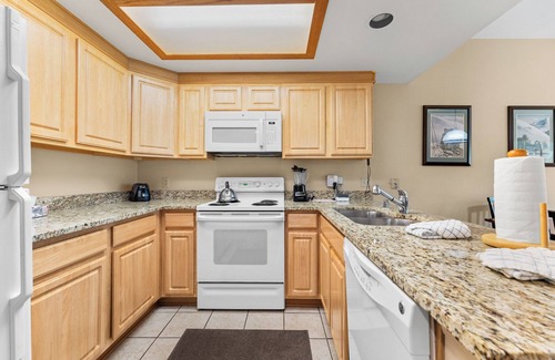 East Village at Copper Apartment | Greens at Copper #214