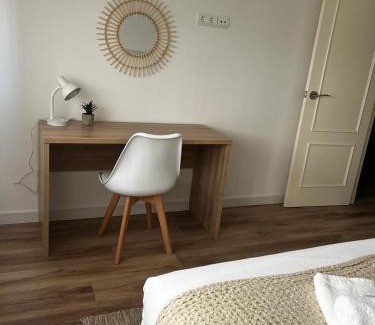 Santiago de Vigo Apartment | GRIS con Parking Gratis