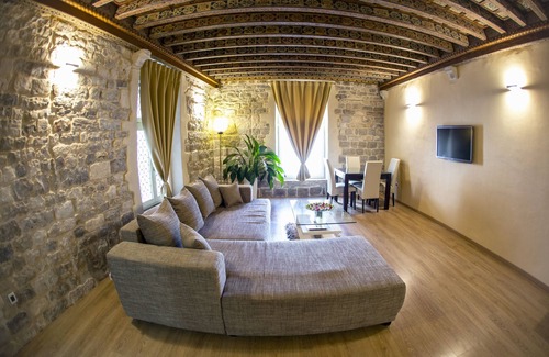 Old Town Apartment | Grisogono Palace Heritage Residence