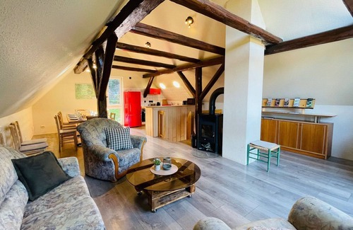 Elbingerode Apartment | Große FW mit Kamin, Terrasse und Drei Schlafzimmern - Ferienhaus Am Bach - mit 2 Ferienwohnungen
