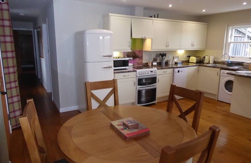 Blairgowrie Cottage | Groose Hoose @ Dalnoid - private hot-tub, wifi, pets welcome, mountain views