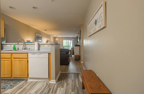 Rehoboth Beach Condo | Ground Level 2BR Condo w/Tennis/Pool/Parking