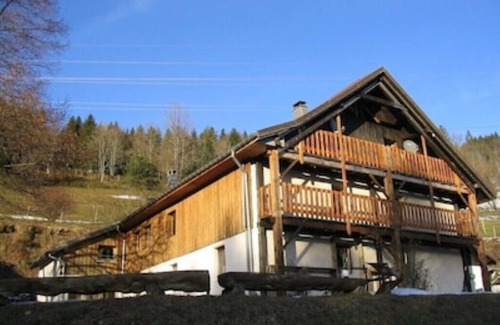 Plainfaing Apartment | Group rooms in a secluded farmhouse in the High Vosges mountains