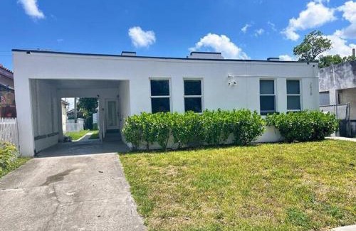 West Little Havana Apartment | Group Stay by the Grove & Gables