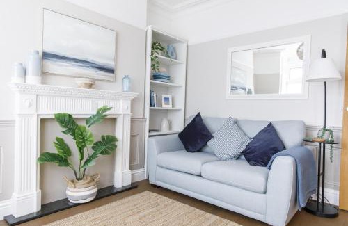 Worthing Apartment | Grove Apartment with Free on street Parking