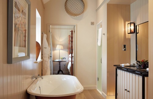 Molleston Hotel | Grove of Narberth