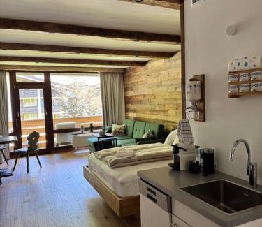 Sankt Martin bei Lofer Apartment | Grubhof Schlosspark, Chalet-Stil mit Pool und Bergblick