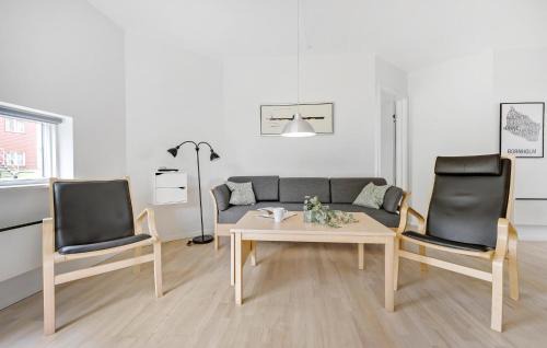 Gudhjem Apartment | Gudhjem Søpark Lejl 23