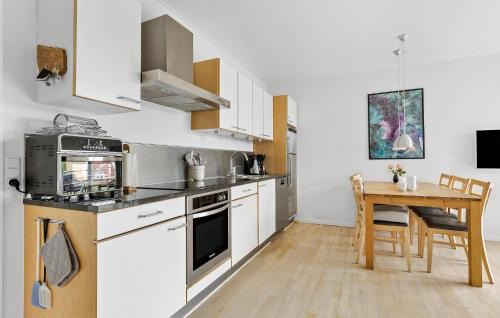 Gudhjem Apartment | Gudhjem Søpark Lejl 9
