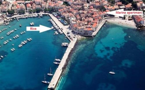 Komiza House | Guest House Marina