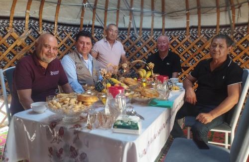 Kazarman Bed & Breakfast | Guest house Roza