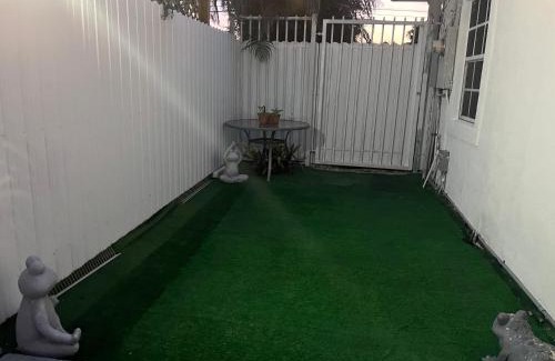 Flagami House | Guest Suite w free parking at 7 min to Miami international airport