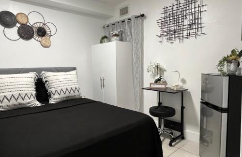 Flagami House | Guest Suite w free parking at 7 min to Miami international airport