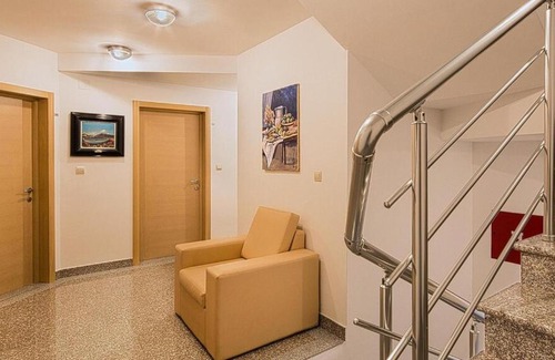 Sveti Stefan House | Guesthouse Radjen