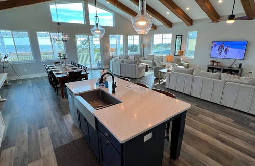 Cape San Blas House | Gulf front, elevator, private pool, 2 king masters."Wow" views of a quiet beach!