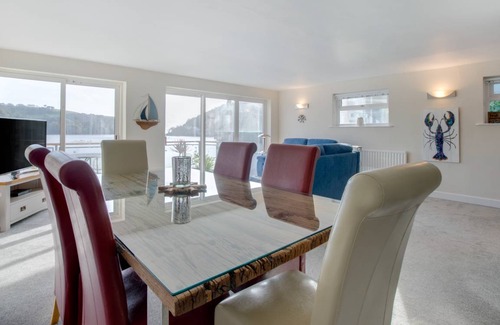 Dartmouth Cottage | Gullsway Upper