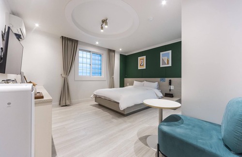 Gumi Hotel | Gumi Indong Hotel Yeogieotae 2nd Branch