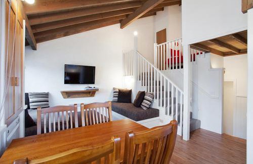 Dinner Plain Ski Chalet | Gundy Lodge