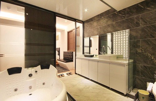 Gunsan Hotel | Gunsan IMT