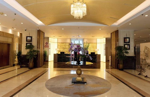 Middle Chaoyang Apartment | Guo Mao San Li Tun Apartment