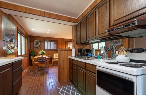 Boyne Falls House | Gus`s Stump, a scenic retreat by all of the winter and summer fun of Michigan.