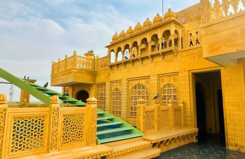 Amar Sagar Pol Hotel | Guulab Haveli - Opp Fort