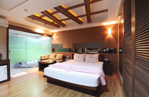 Gyeongju Hotel | Gyeongju Angang Special W