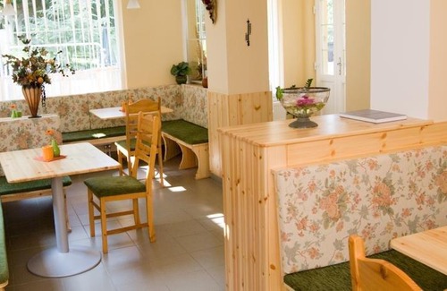 Tamasi House | Hársfa Szálló