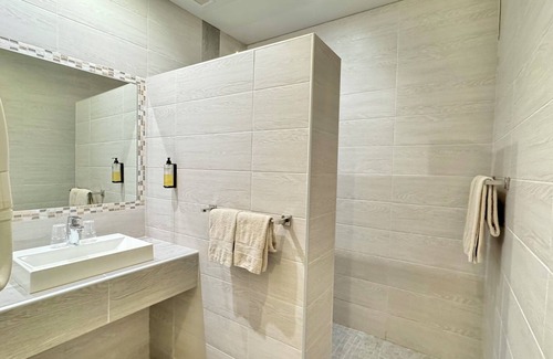 Jean-Medecin Hotel | Hôtel Helvétique