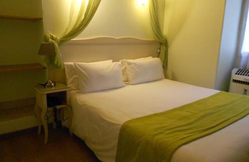Avignon City Centre Hotel | Hôtel Le Médiéval Palais des Papes
