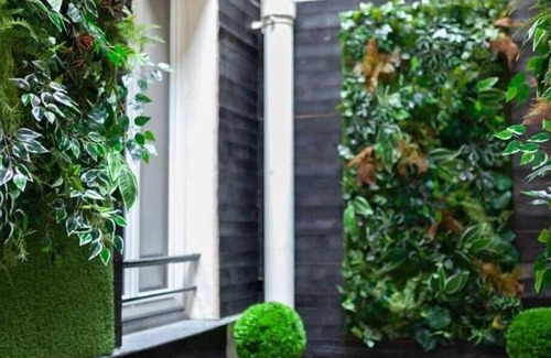 8th Arrondissement Apartment | Hôtel Tinah: Elegance and comfort near the Champs-Élysées
