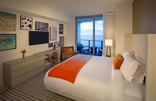 Hollywood South Central Beach Hotel | H Hollywood Resort & Residences, 3 1BR Oceanview King Suites, Kitchen, Pool!