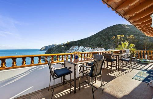 Avalon House | H1869 - Hamilton Cove Villa 18-69