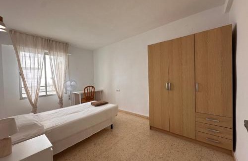 San Juan de Alicante House | Habitación privada céntrica