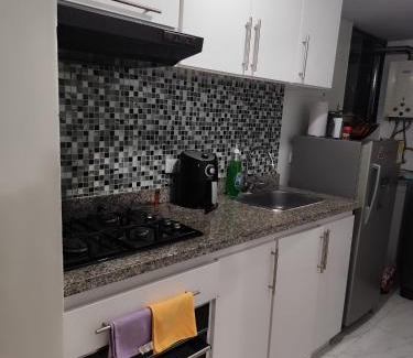 Usaquen House | Habitación privada en cedritos