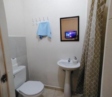 Tegucigalpa Apartment | Habitación Privada No 2 Residencial Villa de las Hadas Zona Sur