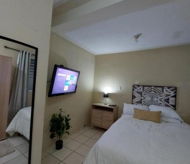 Tegucigalpa House | Habitación Privada No 1 Residencial Villa de las Hadas Zona Sur