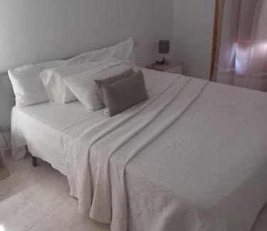 Gandia House | habitacion compartida con anfitrión