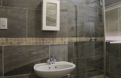 Gaborone House | Haithoms Guesthouse