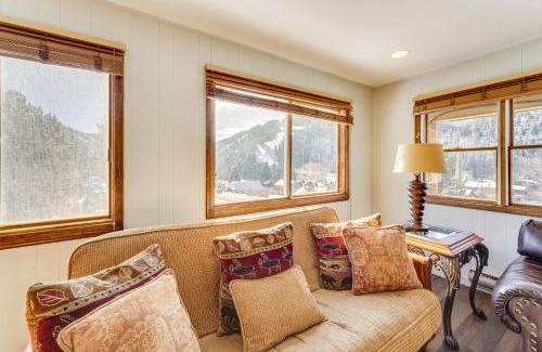 Red River Apartment | half Mi to Skiing Red River Condo with Free Shuttle!