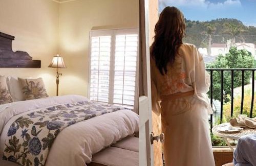 Half Moon Bay Hotel | Half Moon Bay Inn - Main Street Downtown