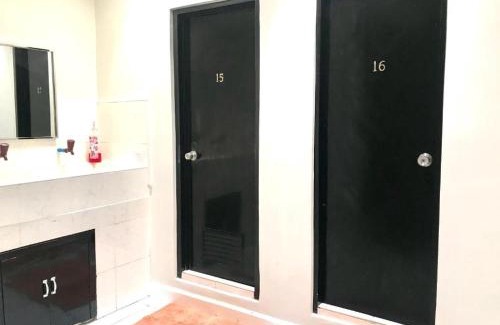 Lapu-Lapu Hostel | HalfWay House Hostel Mactan Cebu Airport